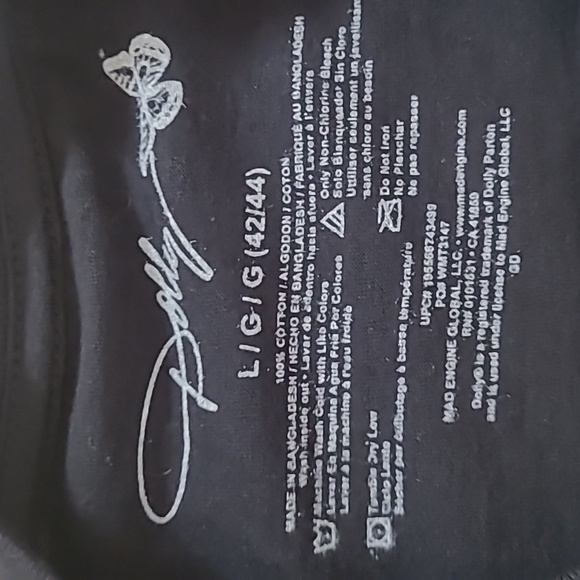 Dolly Parton T-Shirt Size LARGE - Picture 2 of 7